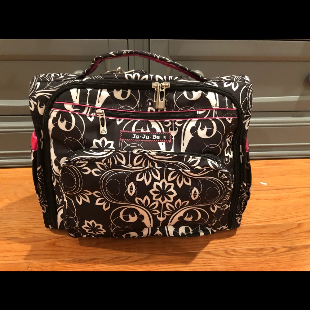 Ju-Ju-Be BFF Shadow Waltz NWOT Complete